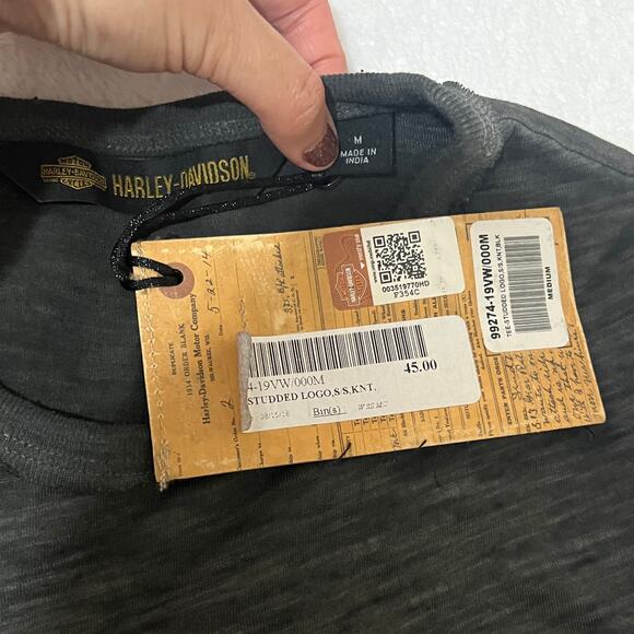 Harley Davidson (M) Raw-Edge Neck Printed Graphic Studded Logo Short Sleeve Tee - Picture 5 of 10